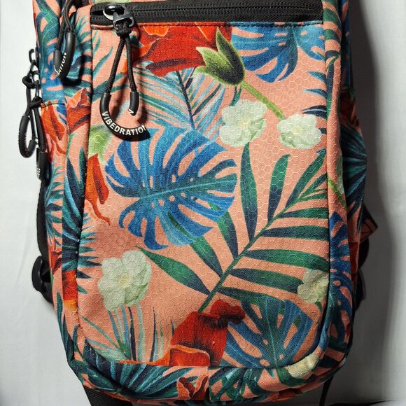 Vibedration Hydration Backpack w/o bladder - Tropical Floral - Used main image 5